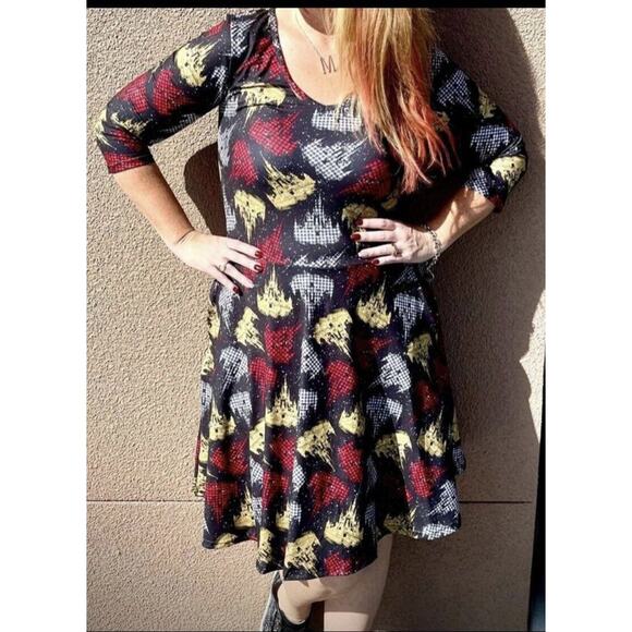 Disney Trendy Cinderella Castles 3/4 Sleeves Dress - Picture 1 of 3